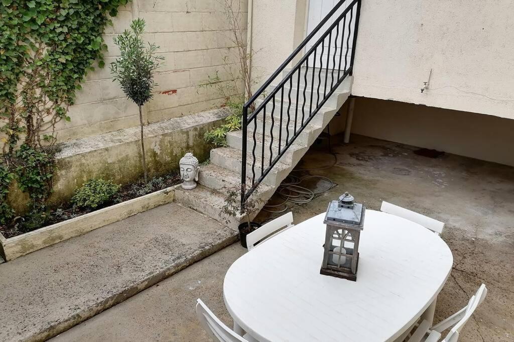 Les Etapes Chartraines Parking Wifi Jaccuzi Apartment Chartres Exterior photo